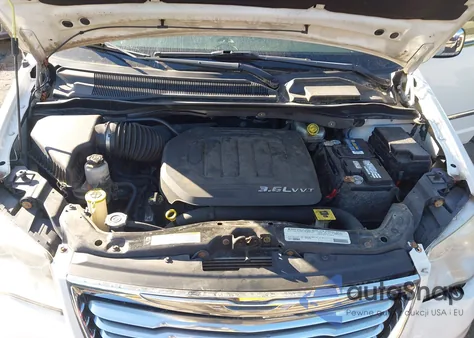 2012 Chrysler Town & Country Touring-L из США, поврежденный, VIN 2C4RC1CGXCR393108